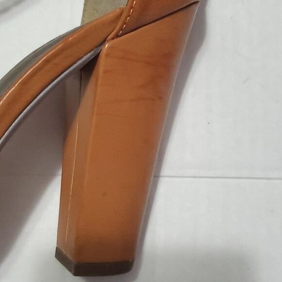 Michael Antonio Almond & Metallic Gold Chunky Heeled Strappy Sandals - Picture 7 of 15